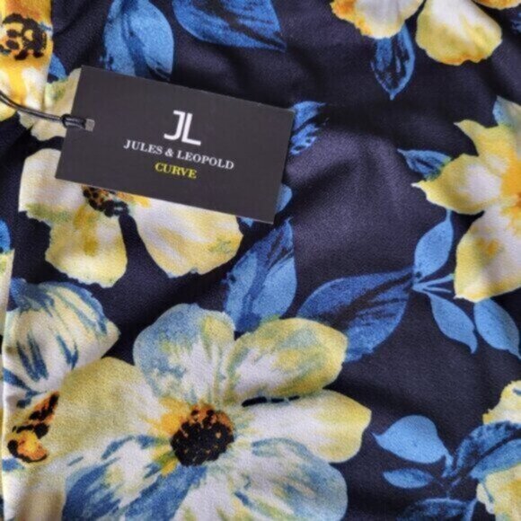 High Waist Wide Leg Cropped Floral Pant Size 3X Jules & Leopold - Picture 2 of 6